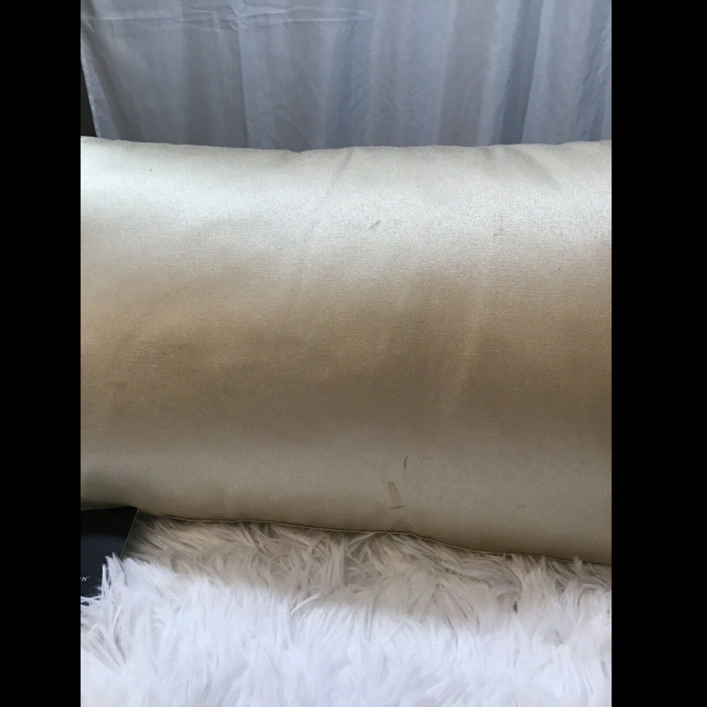 NEW $80 Hotel Collection Maze 10" x 18" Decorative Pillow Natural Khaki - Picture 7 of 8